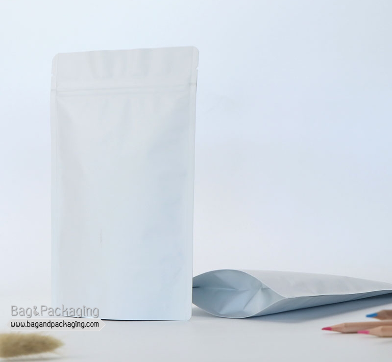 ถุงซิปล็อคก้นตั้ง สีขาวด้าน