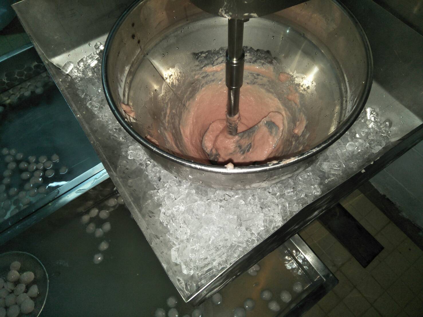 เครื่องทำลูกชิ้น เครื่องบีบลูกชิ้น เครื่องปั้นลูกชิ้น อัตโนมัติ