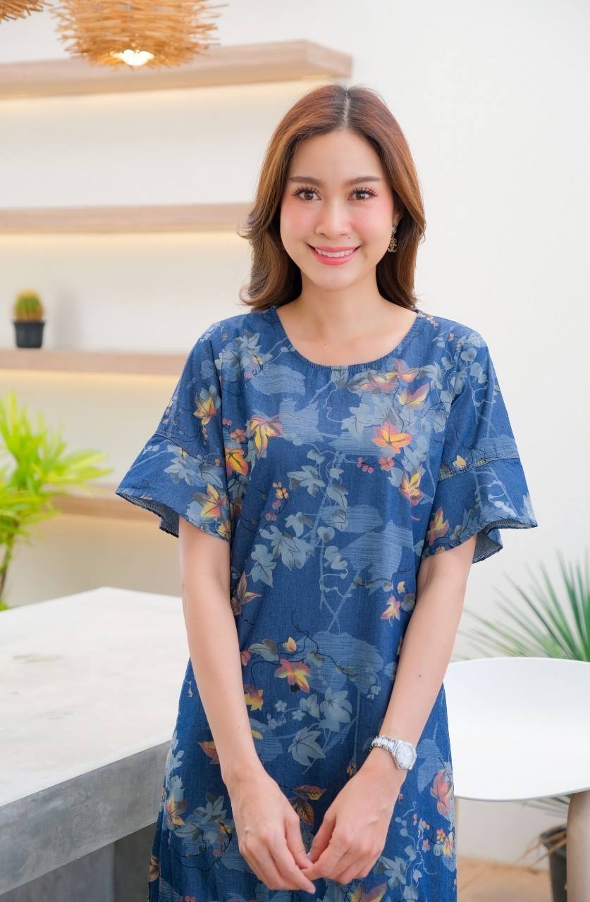 เดรสยีนส์ #8766 ชุดยีนส์พิมพ์ลายดอกไม้สีสันสดใสแต่งระบายชายน่ารักมาก ผ้ายีนส์เนื้อนิ่มใส่สบาย ใส่ได้หลายโอกาส