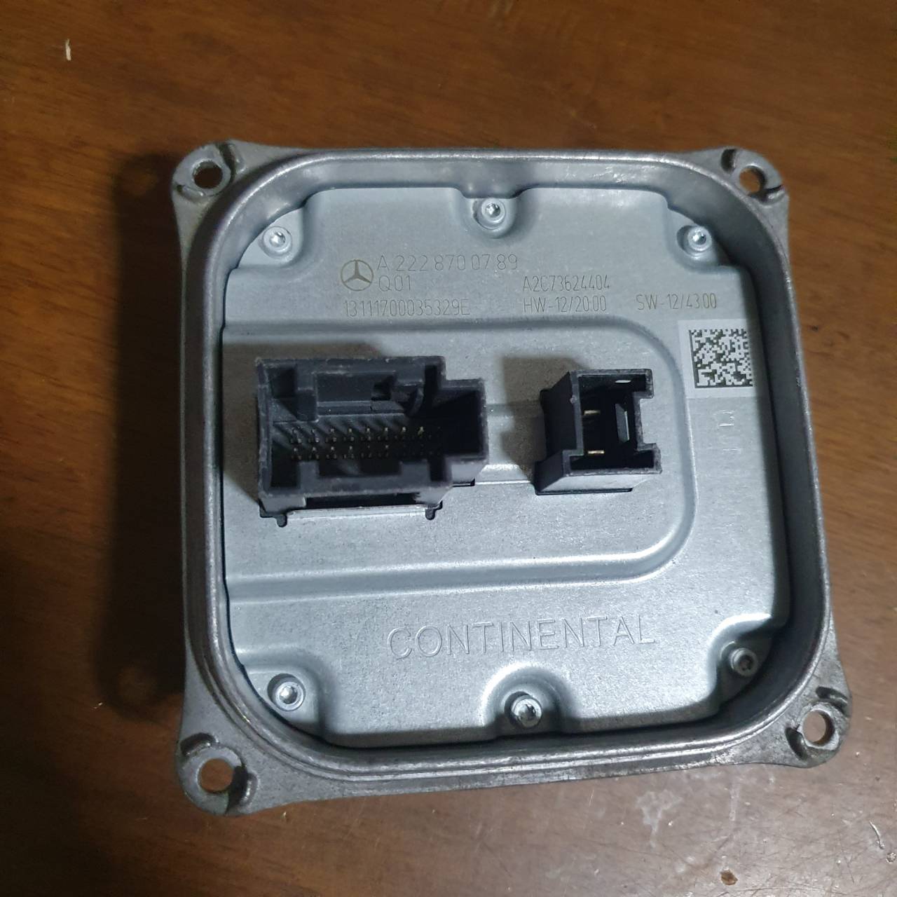 กล่องไฟ ซีน่อน Benz A2228700789 ของแท้ มือสอง