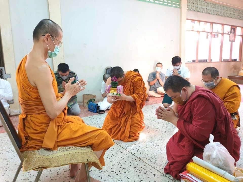 ลูกอมชาตรีมหาระงับ เลี่ยมกันน้ำ (ผสมเกศาครู) วัดบึงลาดสวาย ลพ.เล็กเสก พิธีมหาระงับ ไพรีพินาศ