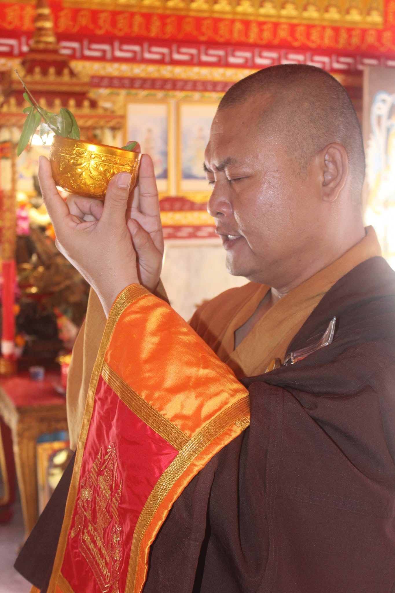 พระไภษัชยคุรประภาตถาคต รุ่น รักษาโรคภัย ปี 63 ครูบากฤษดาและรวมเกจิ