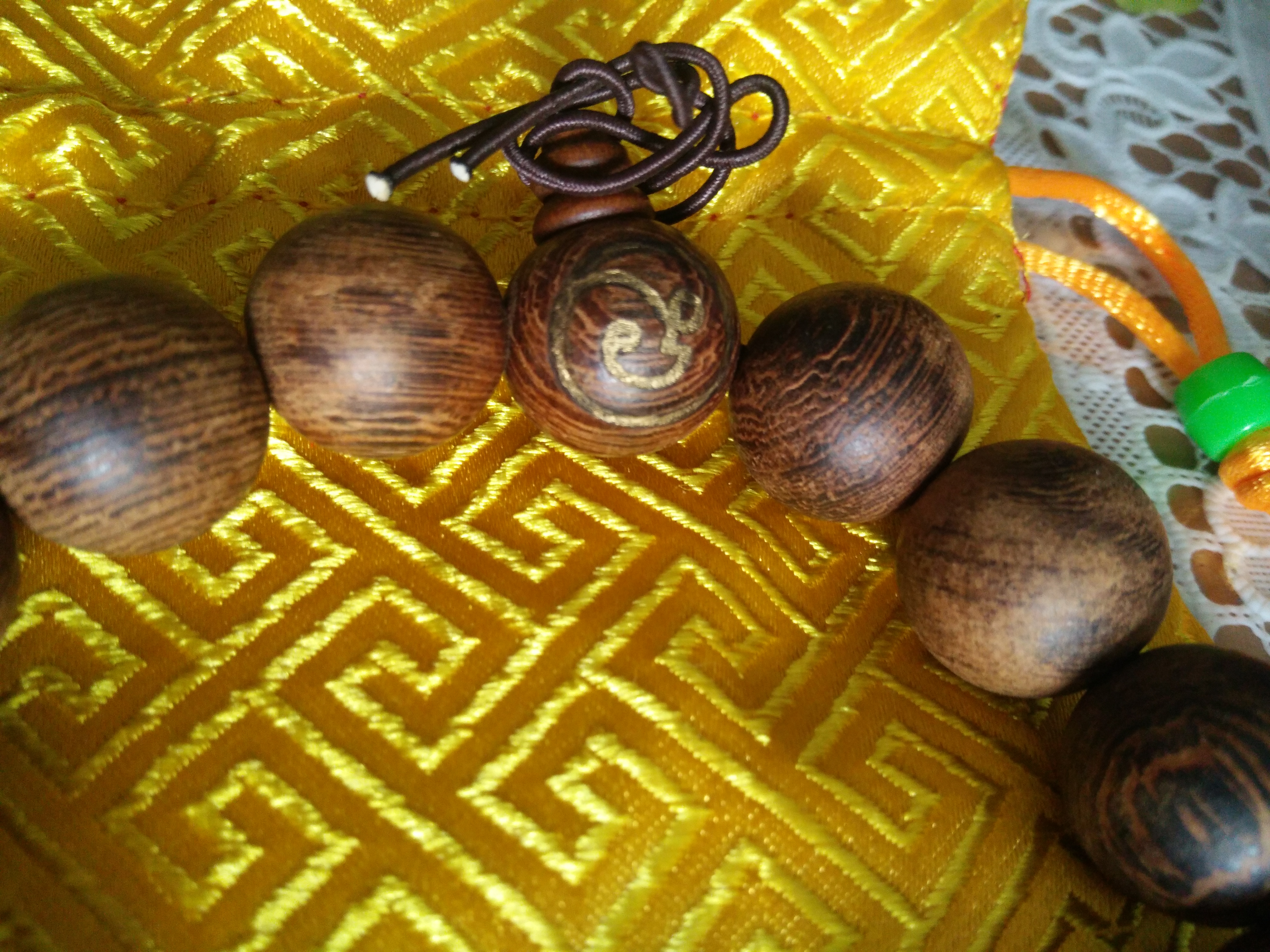 ประคำไม้โพธิ์อินเดีย เลเซอร์ยันต์ฯ พิธีสวดพระคาถาเงินล้าน ร่วมบุญมาจากวัดท่าขนุน