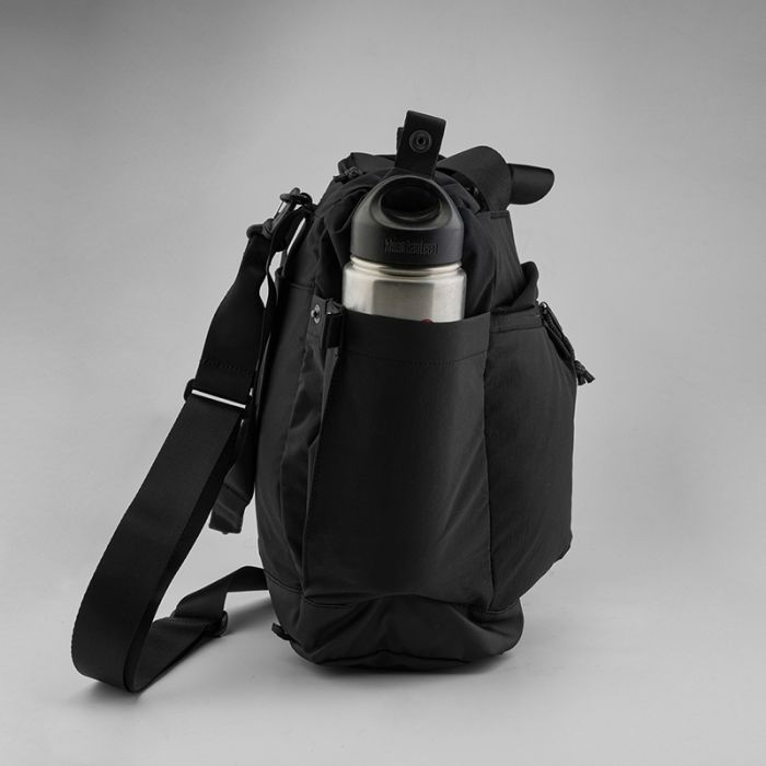 กระเป๋า The North Face Utility Tote สามารถใช้เป้นกระเป่าสะพาย หรือกระเป๋าถือได้ ของใหม่ ของแท้ พร้อมส่งจากไทย