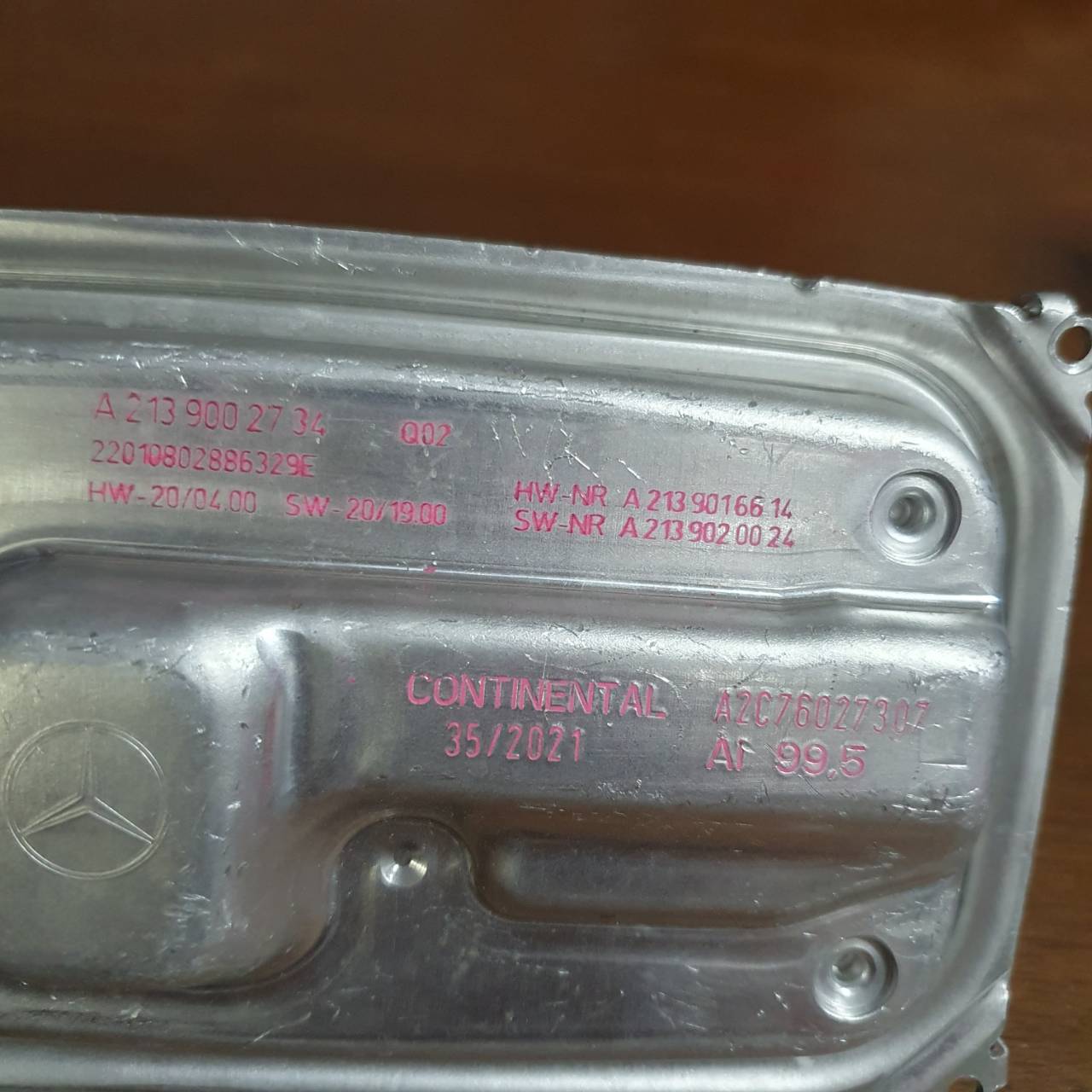 กล่องไฟ ซีน่อน Benz A2139002734 ของแท้ มือสอง