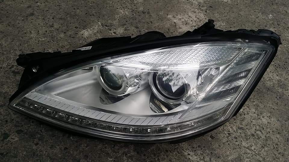 โคมไฟหน้า W221