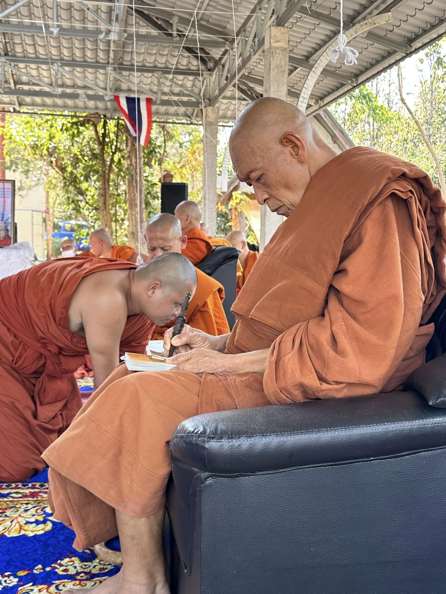 หนุมาน รุ่น โชคดี (ก้นจาร) เสกหลายวาระ โดย ครูบากฤษดา หลวงพ่อเล็ก ฯลฯ