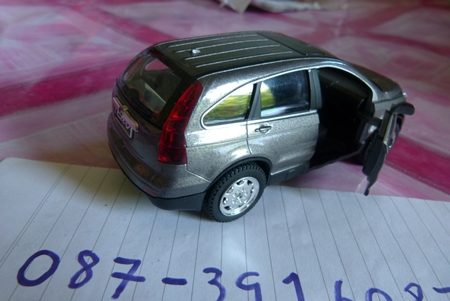 รถ CRV ประตูเปิดได้ 2 ข้าง มีไฟ หน้า และ มีไฟ ด้านหลัง 550 บาท.-