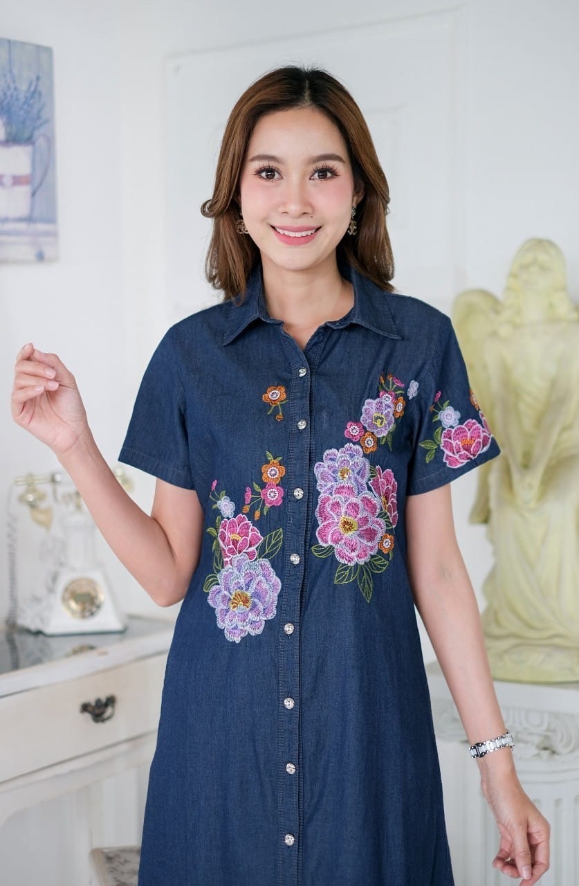 ชุดยีนส์ #8629 (40) เดรสยีนส์ปักลายดอกไม้สวยหรู ผ้ายีนส์เนื้อนิ่มใส่สบายไม่ร้อน แบบสวยใส่ได้หลายโอกาส
