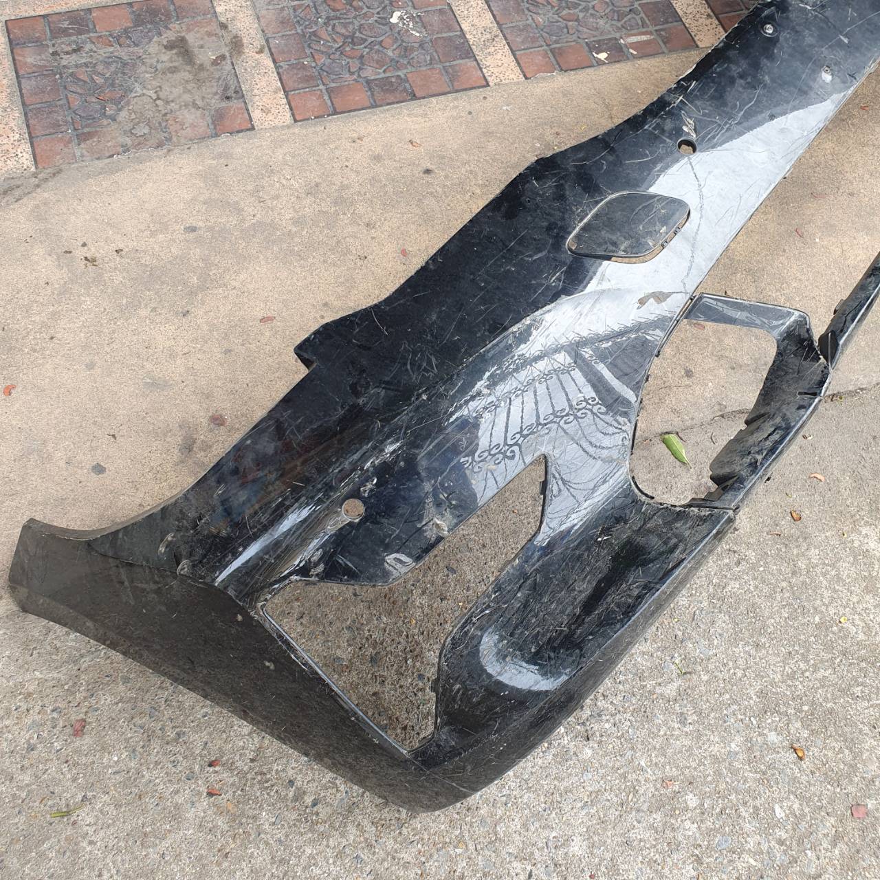 กันชนหน้า BMW 320d G20 ปี 2019(มือสองขายตามสภาพ)