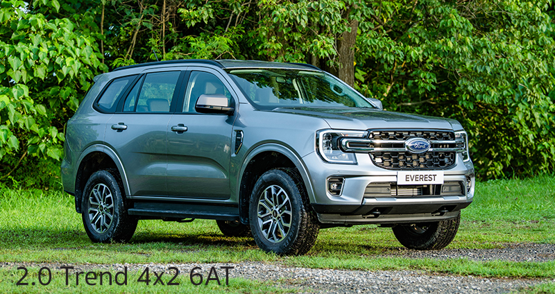 กระจังหน้า Ford Everest Next Gen ปี 2022 สีเงินโครเมียม รุ่นไม่มีกล้อง(มือสอง)