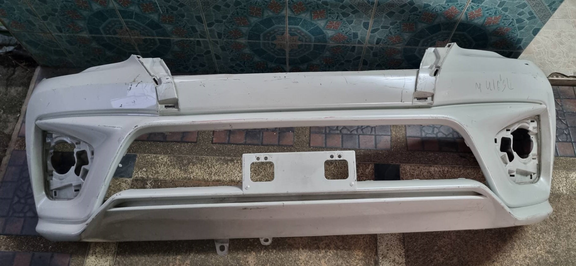 กันชน Toyota Fortuner ปี 2015-2023 ขายตามสภาพ