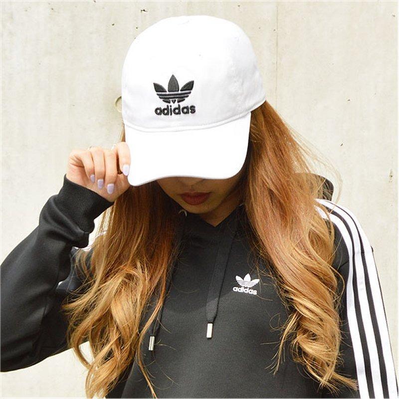หมวก Adidas Original ของแท้ พร้อมส่ง มาพร้อมป้าย Tag และถุงใส่ หมวกแก๊ป ของแท้ แน่นอน 100 %