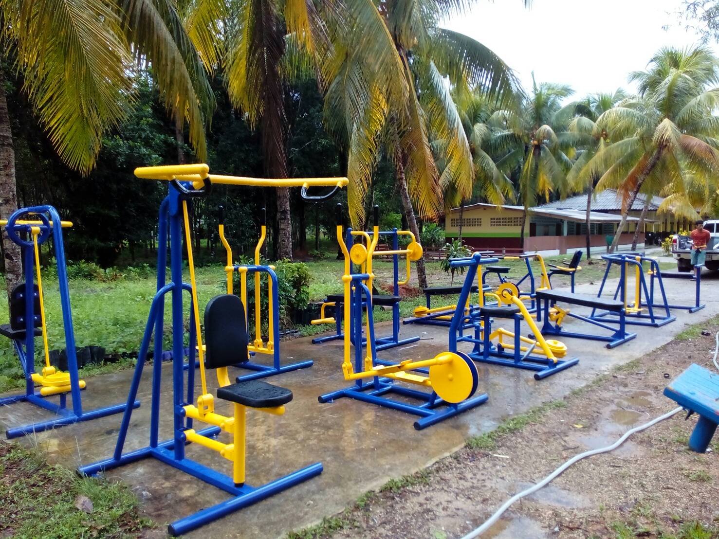 รหัส SM ผลงานติดตั้ง (ม.1 ต.เขาปูน อ.ห้วยยอด จ.ตรัง) เครื่องออกกำลังกายกลางแจ้ง