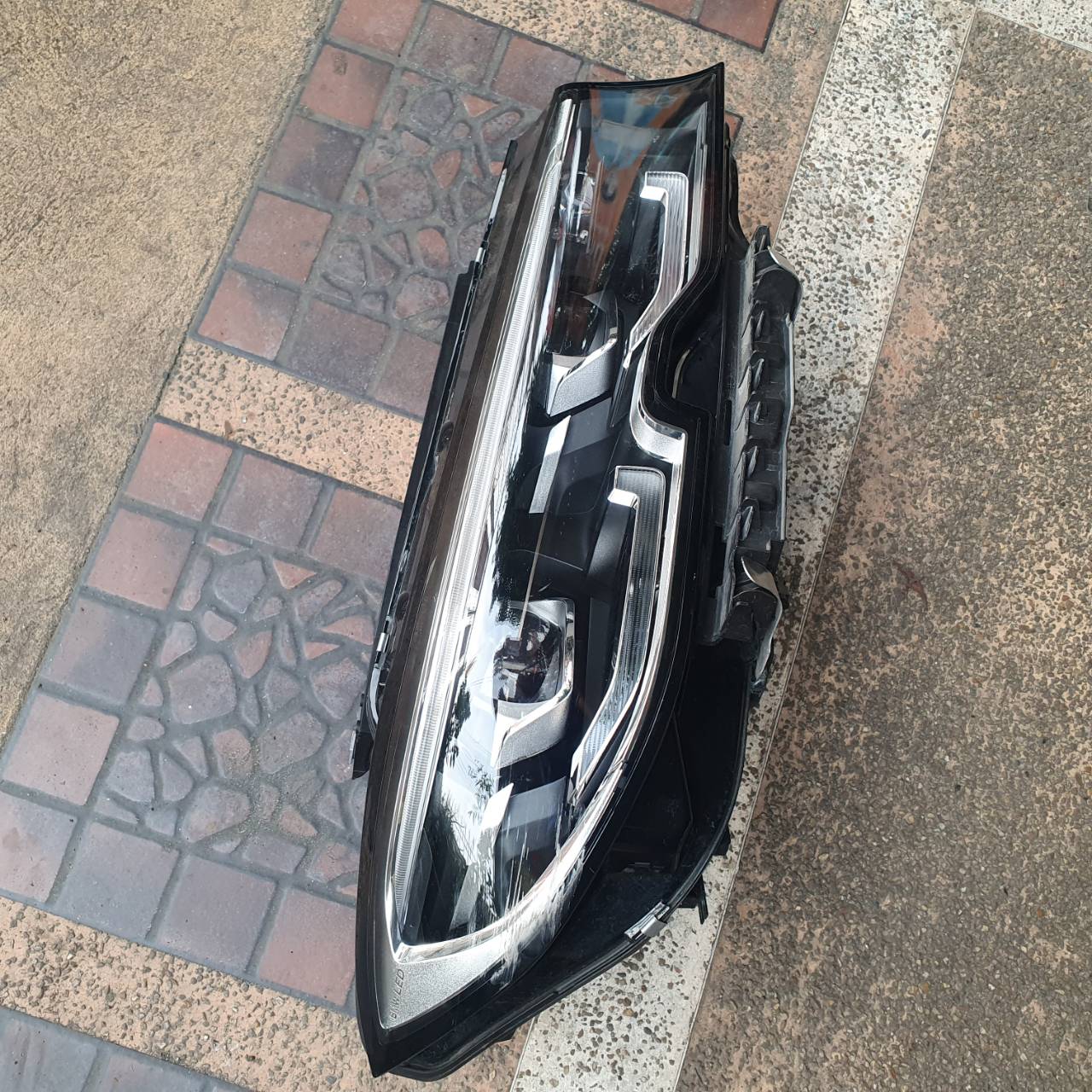 BMW 3 series G20 ปี 2019-2022 โคมไฟหน้า ข้างขวา มือสอง ของแท้