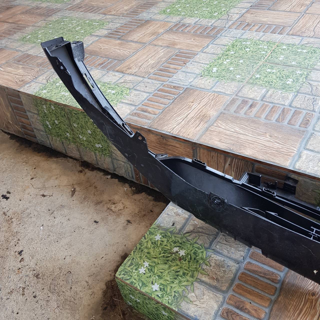 กระจังหน้าสีดำเงา BYD SEAL ปี 2023(มือสอง)