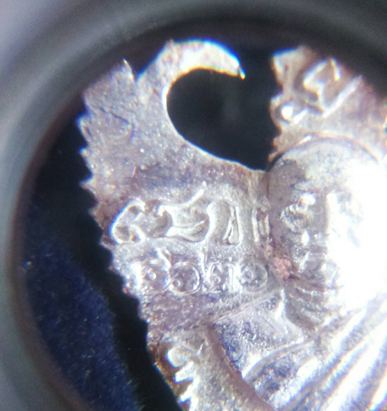 องค์พญาครุฑ รุ่น เลื่อนสมณศักดิ์ No.๑๖๒๑ (เจิมและเสกซ้ำ) ปี 56 เนื้อเงินลงยา อ.วราห์ วัดโพธิทอง