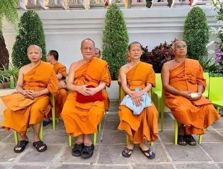กรมหลวงชุมพร รุ่น บูรณวิหารน้อย ปี ๖๒ (พระอาจารย์เล็ก ร่วมเสก)