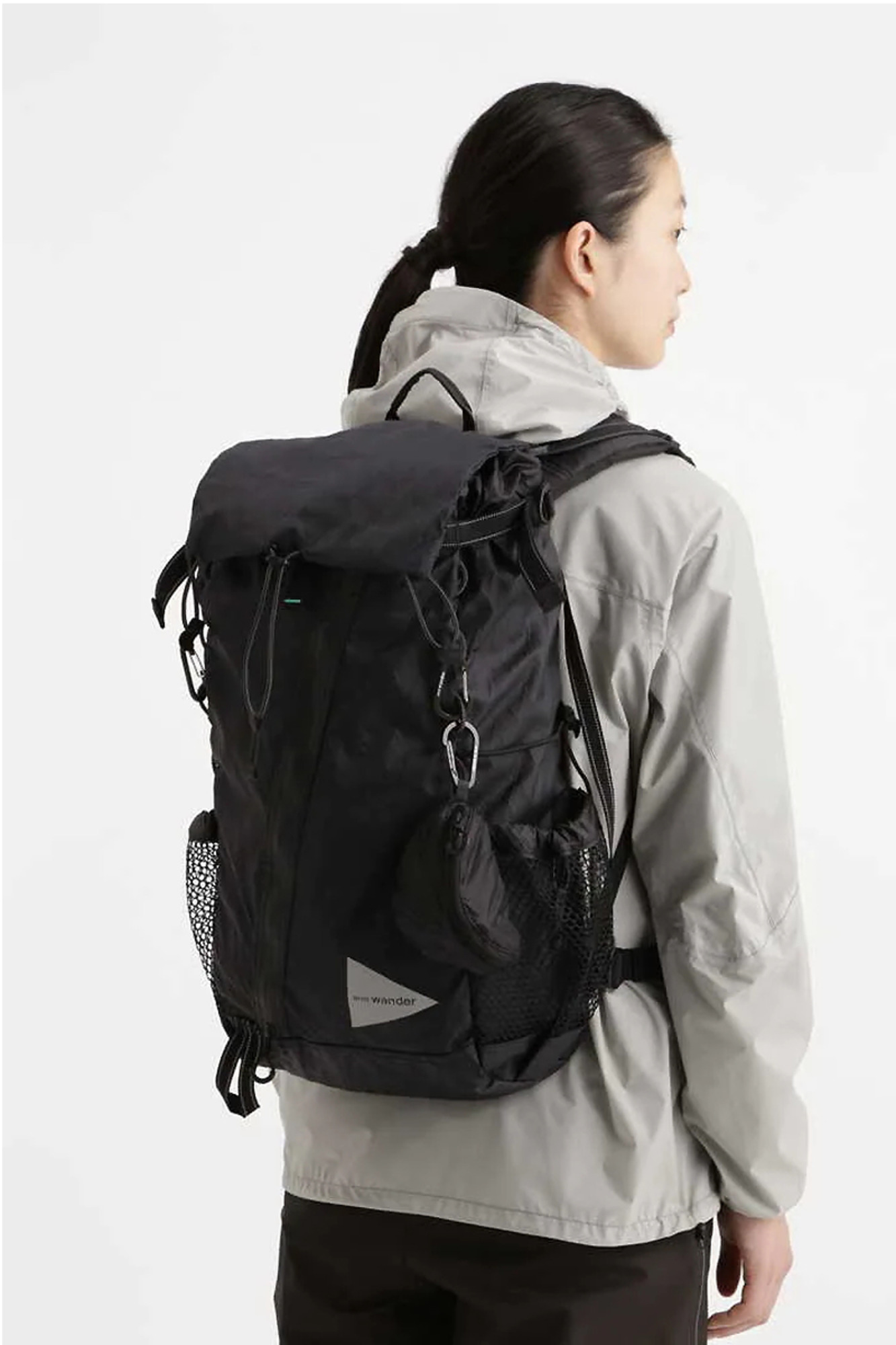 กระเป๋าเป้เดินป่า And Wander X-Pac 30L - Black Lightweight Backpack ของใหม่ ของแท้ พร้อมส่งจากไทย กระเป๋าไล่เบา