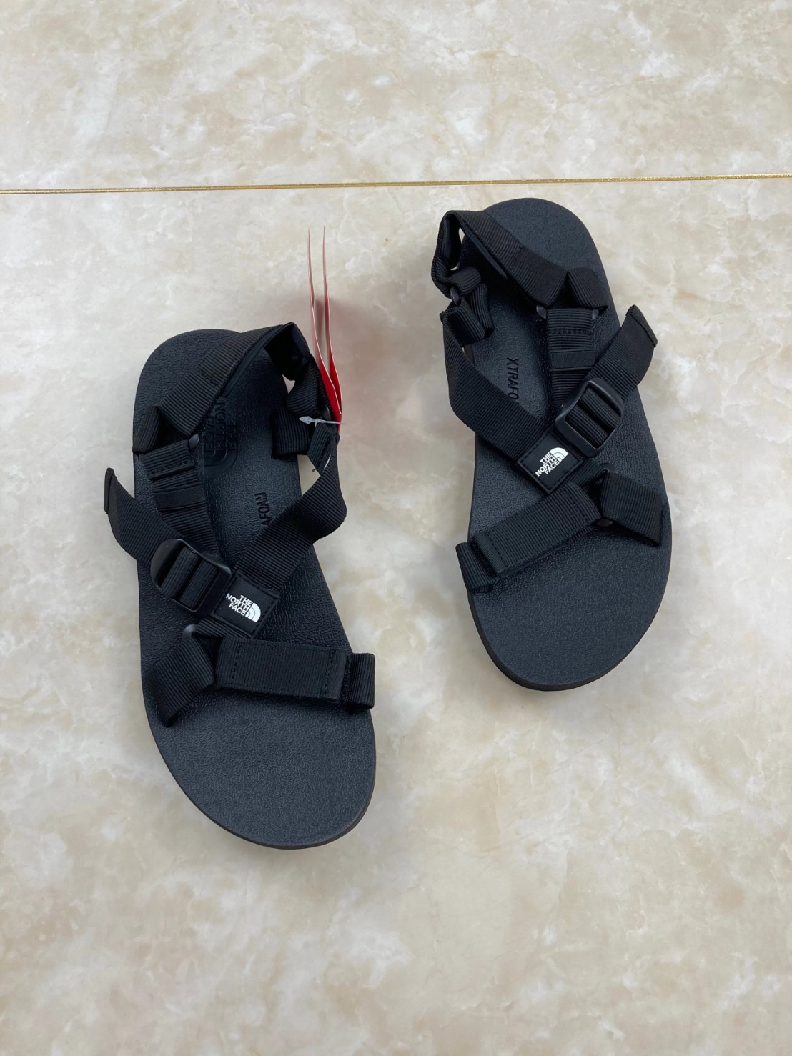 รองเท้าแตะรัดส้น The North Face Ultra Stratum - Black รองเท้า Outdoor ของแท้ พร้อมส่ง