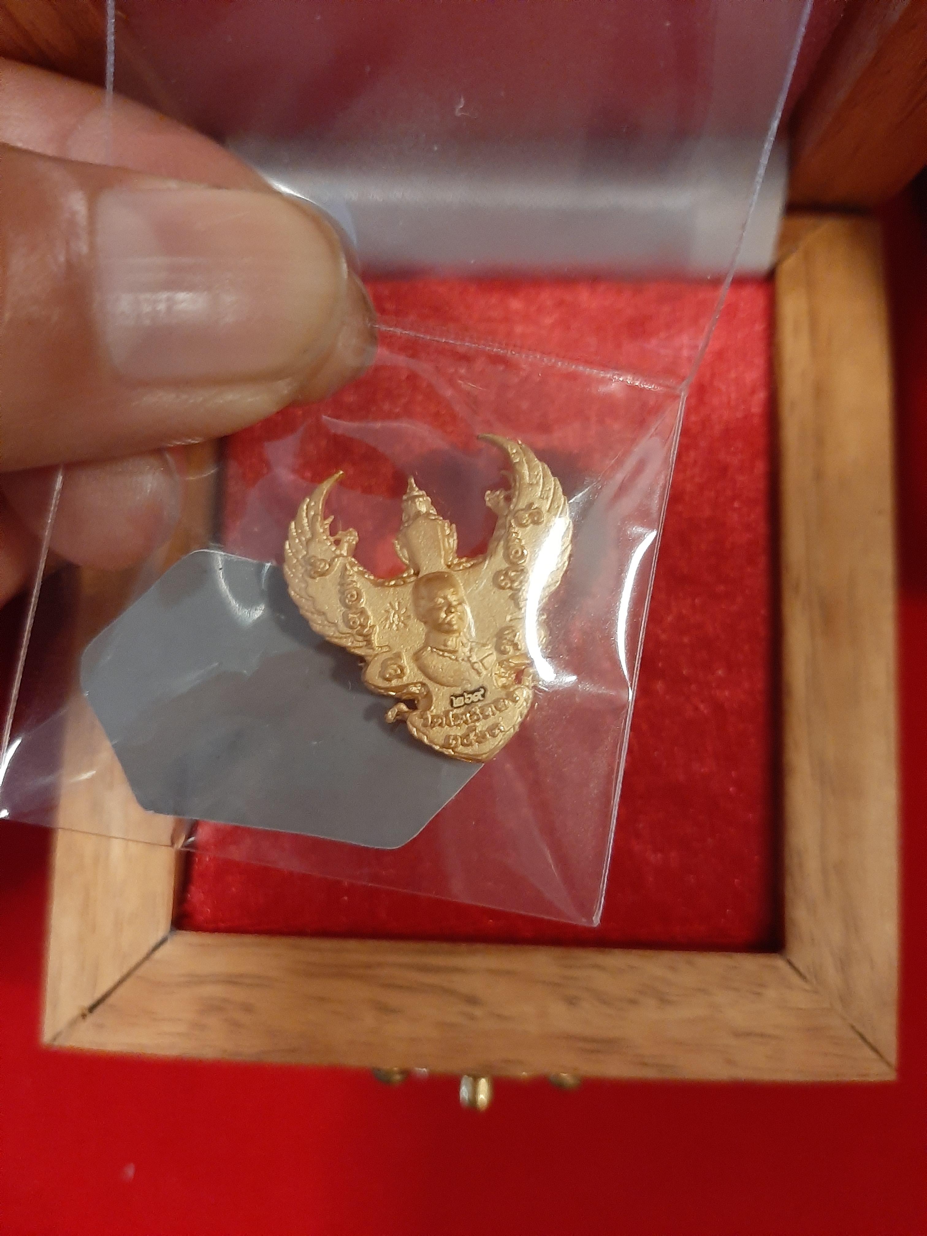 พญาครุฑกะไหล่ทองแพ็คคู่ พิมพ์ใหญ่และพิมพ์เล็ก รุ่น รวยสุดๆ วัดโพธิทอง