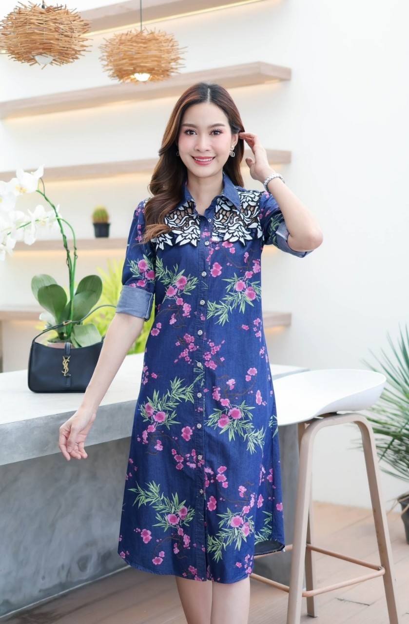 ชุดยีนส์ #8836-3 เดรสยีนส์พิมพ์ลายดอกไม้แต่งงานฉลุสวยหรูด้านหน้า ผ้ายีนส์แท้เนื้อนิ่ม ใส่สบาย แบบสวยใส่ได้หลายโอกาส