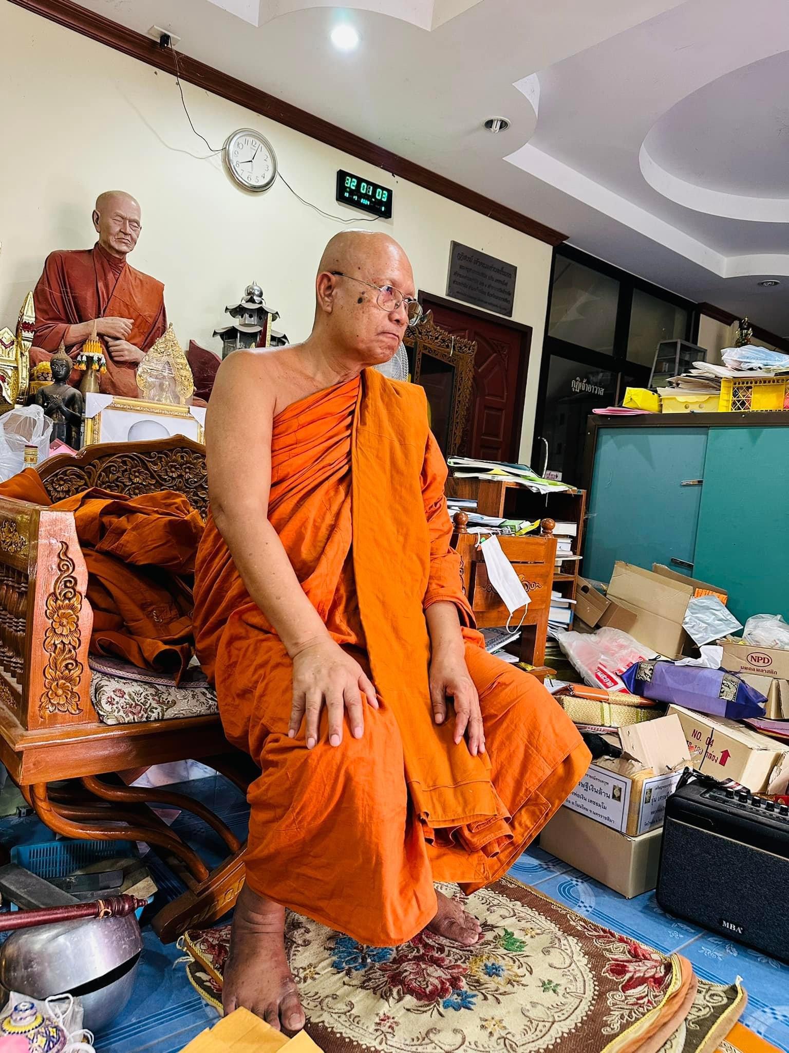 สมเด็จทรงไก่ ลพ.เงิน ลป.คีบ ลพ.หนุน ลป.ศิลา พอจ.ต้อม ลพ.สุริยันต์ พุทธาภิเษก วัดโพธิ์ศรีสะอาด 6 ก.ค. 67