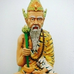 พ่อปู่ฤาษีอุทกดาบส ดินเผา ลป.หล่ำ รุ่น อายุวัฒนมงคล 85 ปี 57