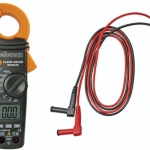 DIGITAL CLAMP MULTIMETER WITH DATA-HOLD FUNCTION AND BACKLIGHT