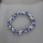 กำไลหินมงคล (ขาวลายดอก) พระอาจารย์วราห์