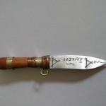 มีดเทพศาสตราวุธ ขนาดห้อยคอ( มวลสาร ลพ.กวย)รุ่น แรงครู พระอาจารย์เล็กร่วมเสก