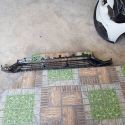 กระจังหน้าสีดำเงา BYD SEAL ปี 2023(มือสอง)