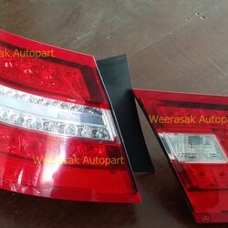 ไฟท้าย Benz W212 ปี 2012 (ไฟท้าย ไม่รวมทับทิม)