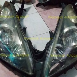 ไฟหน้า Toyota Wish ครบคู่