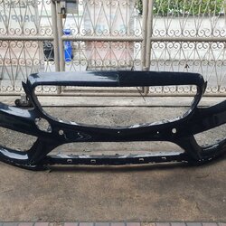 กันชนหน้า มือสอง Benz W205 A2058850925 สีเทา หูครบ ไม่ฉีกขาด ขายตามสภาพ