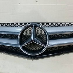 W207 หน้ากระจัง (RADIATOR GRILLE SHELL) A207 888 02 83