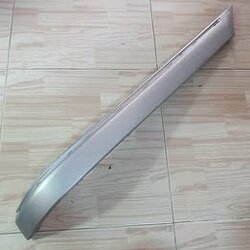 คิ้วกันชนหลัง ฝั่งขวา มือสอง Benz W203 A2038852021 ขายตามสภาพ