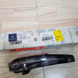 ไฟเลี้ยวกระจกมองข้าง รถ Benz W205 รหัส A0999067101
