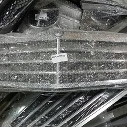 W204 หน้ากระจัง (RADIATOR GRILLE SHELL) A204 880 14 83