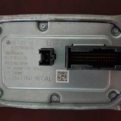 กล่องไฟซีนอน W212 (A212 900 83 24)