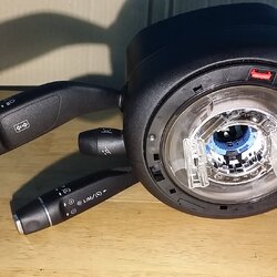 คอพวงมาลัย W212