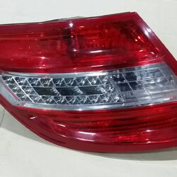 W204 ไฟท้าย L (TAIL LAMP) A204 820 19 64