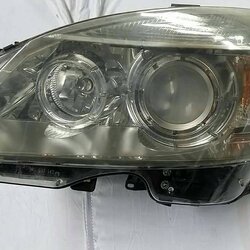W204 ก่อน Facelift ไฟหน้าซีนอน ข้างซ้าย