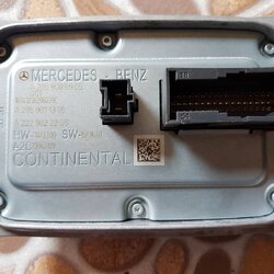 กล่องไฟซีนอน W205 (A222 900 69 05)