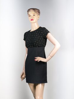 ชุดเดรสผ้าคอตต้อนสีเทาเข้มต่ออกลายจุดดาว อก 32-34 นิ้ว ซับในซีปหลัง