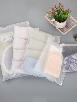 ถุงซิปรูด พลาสติกขุ่น ใส่เสื้อผ้า กระเป๋า รองเท้า