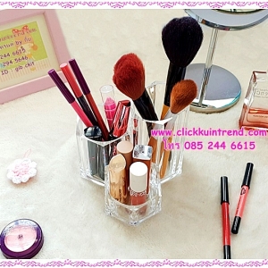 กระบอกเก็บแปรง ใส่อุปกรณ์แต่งหน้าแบบแท่ง ทำจากอะคลิลิกใสเนื้อหนา มี 3 ช่อง